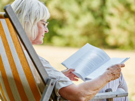 Hydration & Nutrition for Seniors During Hot Weather